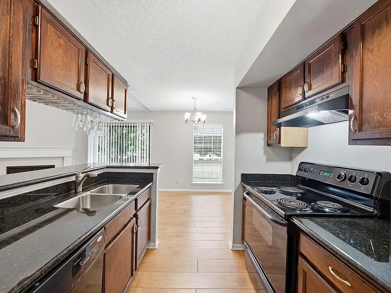 2120 El Paseo St #2812 — Photo 13