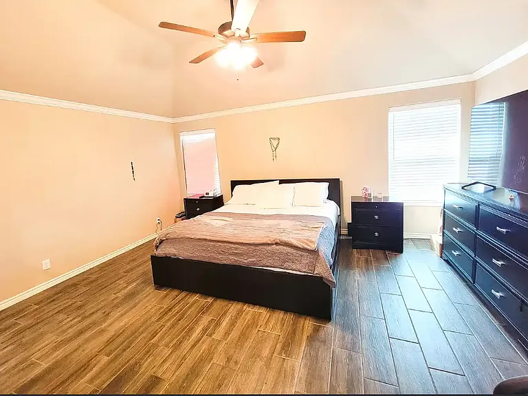 5207 Colina Dr — Photo 15