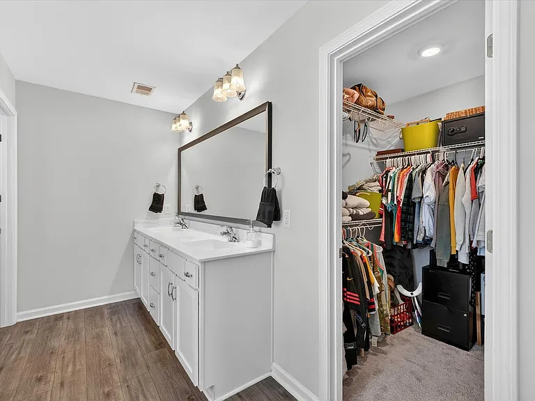 113 Brookline Dr — Photo 23