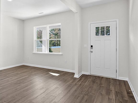 4th image of 505 Swift Creek Farm Ln