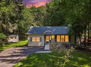 704 Dotters Corner Rd, Kunkletown, PA 18058