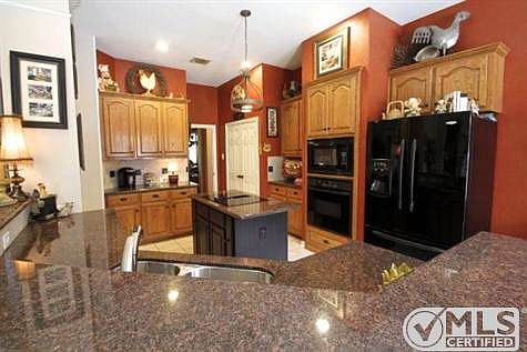 3rd image of 5701 Sandalwood Dr