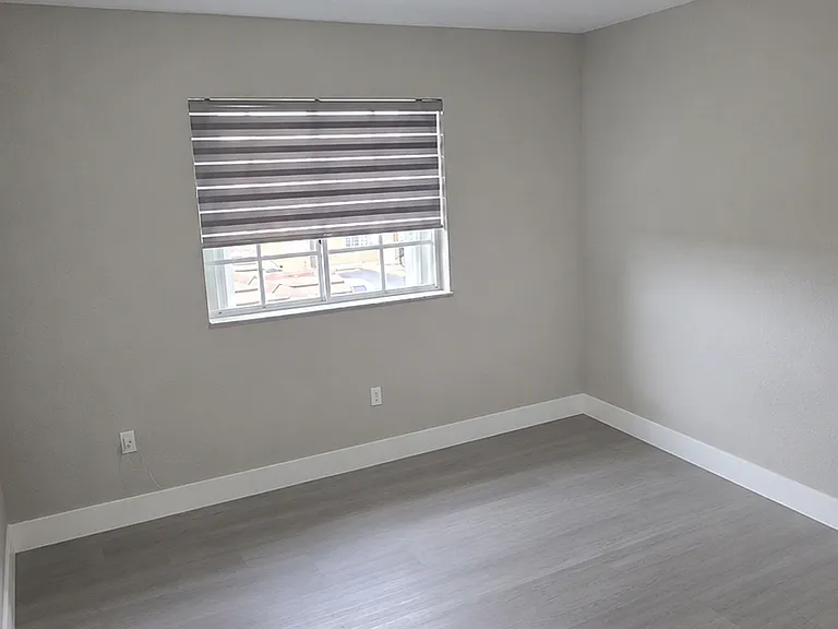 10285 NW 80th Ct #207 — Photo 28