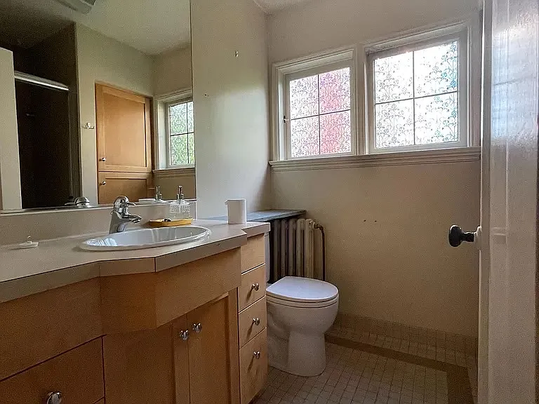 417 Harvard Ave E #5 — Photo 8