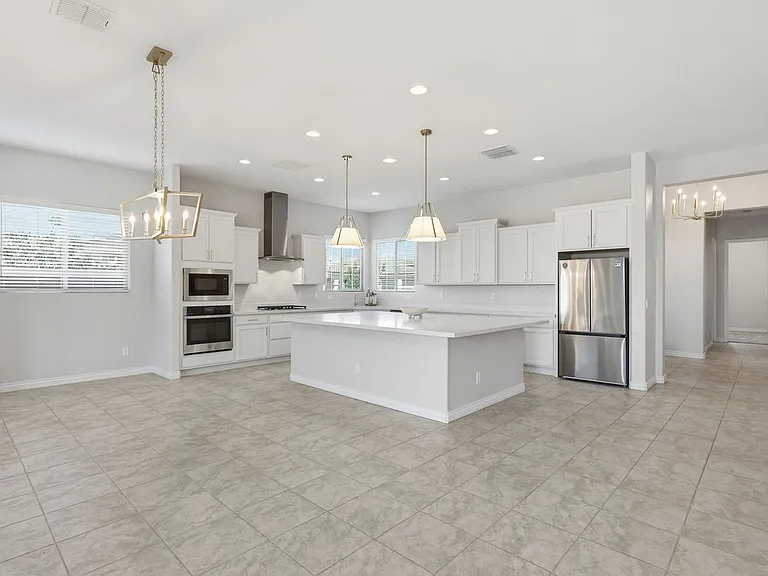 10631 E Thatcher Ave — Photo 4