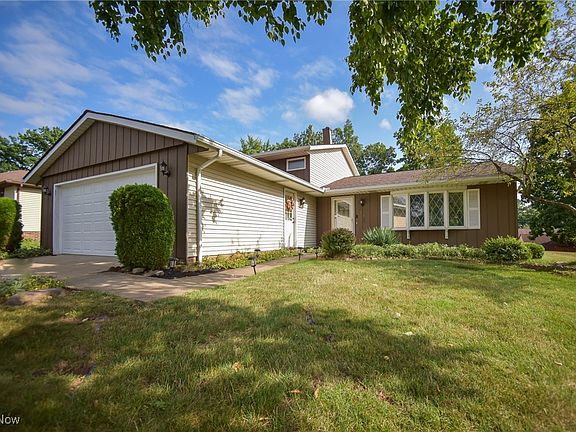 2nd image of 3919 Clearwater Dr