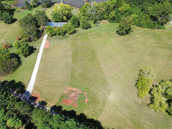 7 Adah Ave, Athens, AL 35611