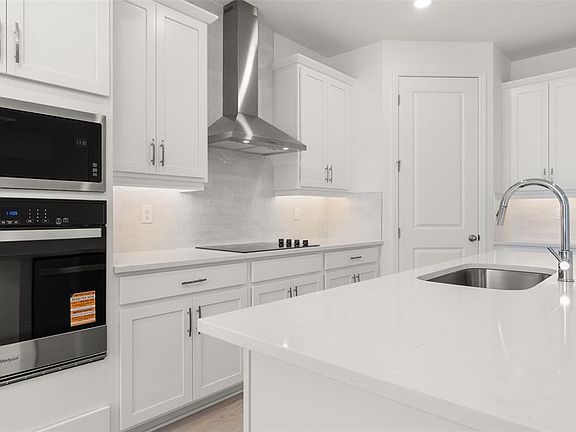 7th image of this home