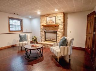 9058 Goldenrod Ln N, Maple Grove, MN 55369