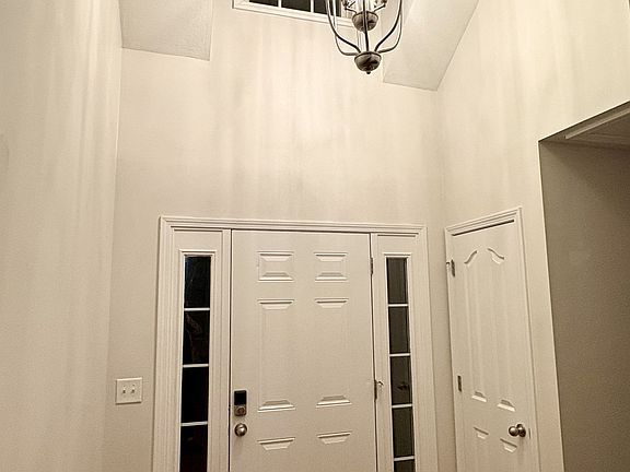 5th image of 414 River Heights Dr