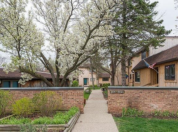 2nd image of 2057 Pauline Ct