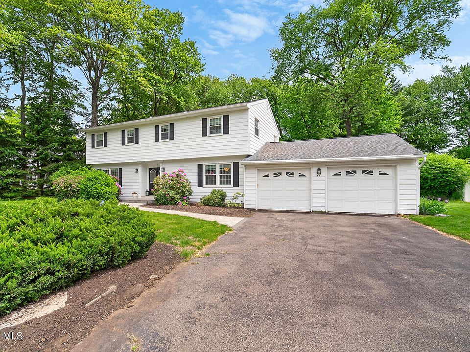 1st image of 77 Huntersfield Road