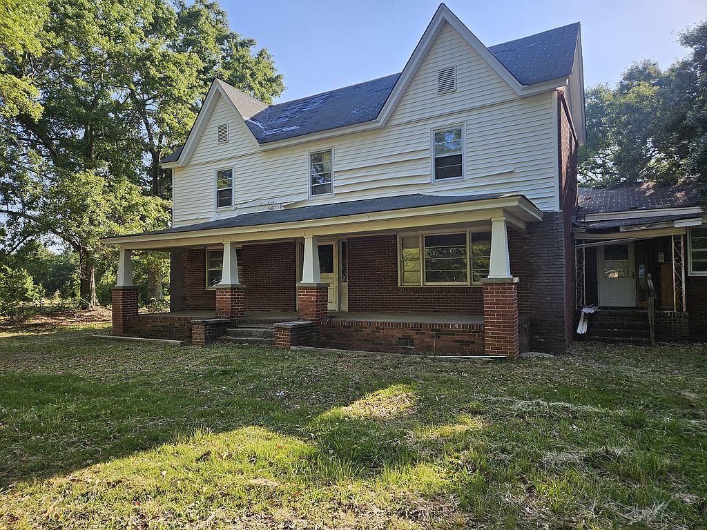 301 N Old Laurens Rd - Property Image