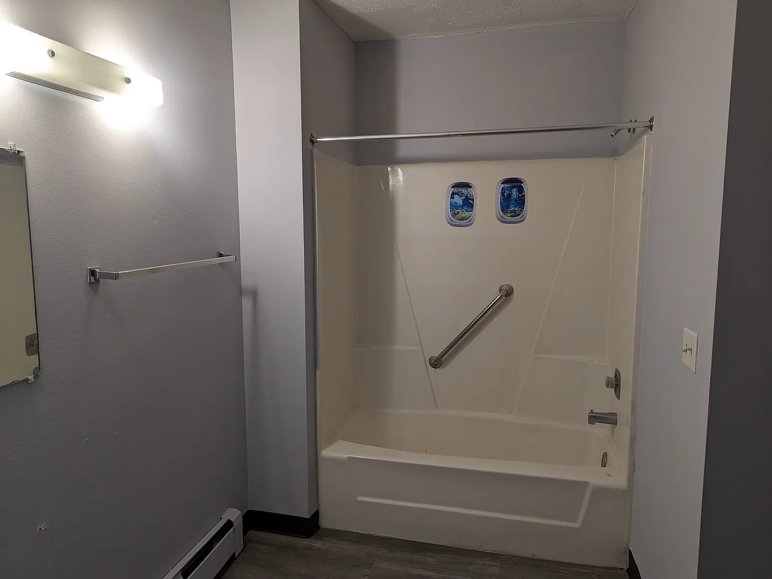 1 bed, 1.5 bath, 1100 sqft, $1,181 — Photo 4
