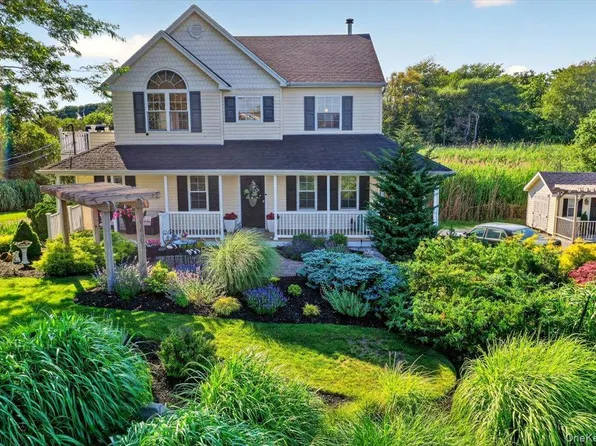 266 Clinton Avenue, East Patchogue, NY 11772
