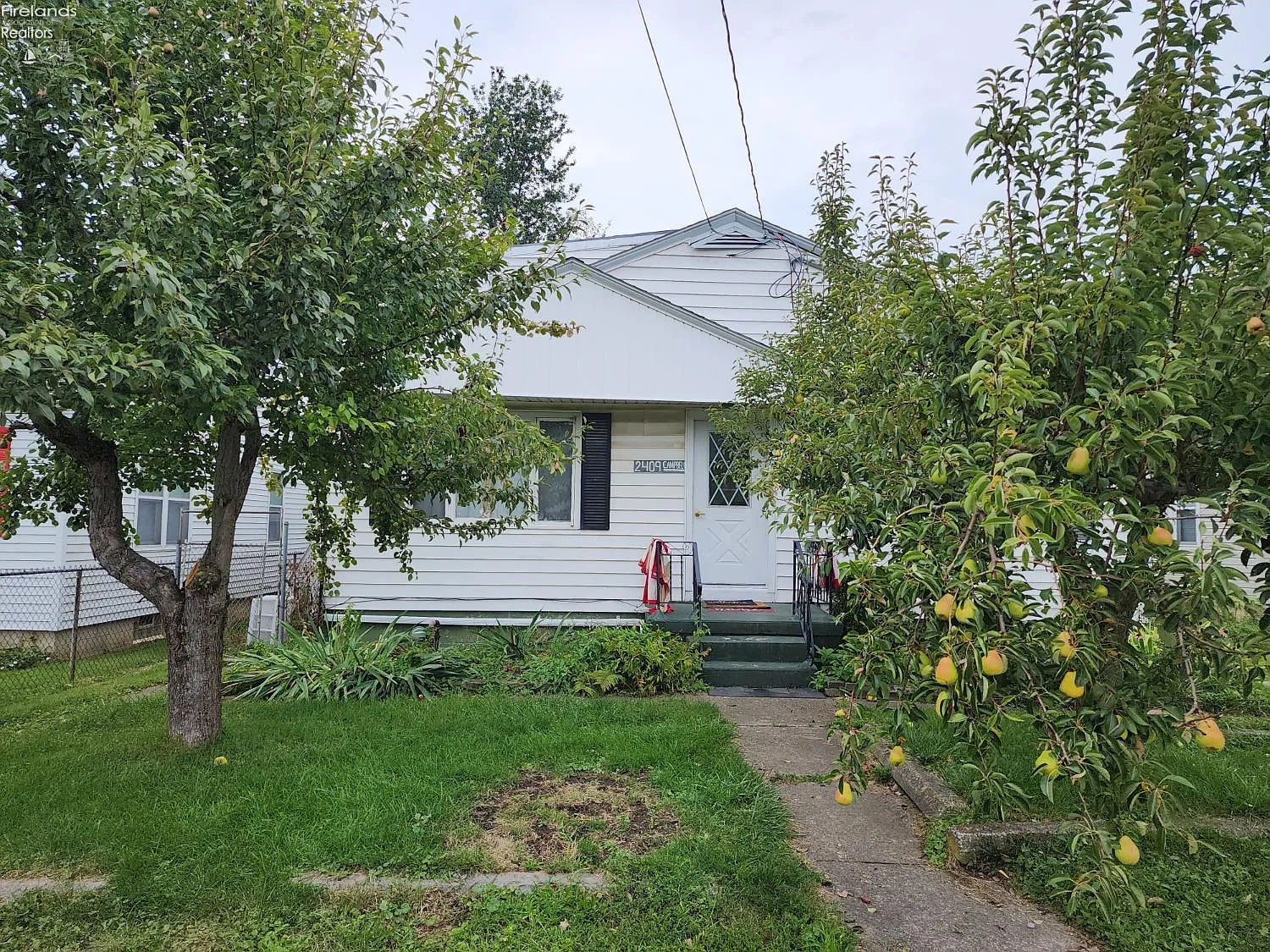 2409 Campbell St photo 1