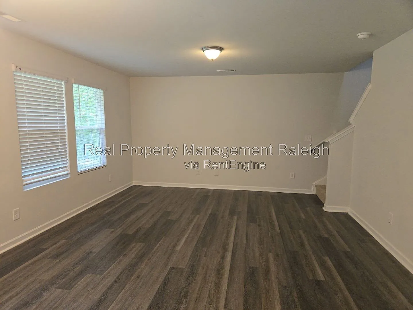 4 bed, 2.5 bath, 1750 sqft, $2,000 — Photo 2