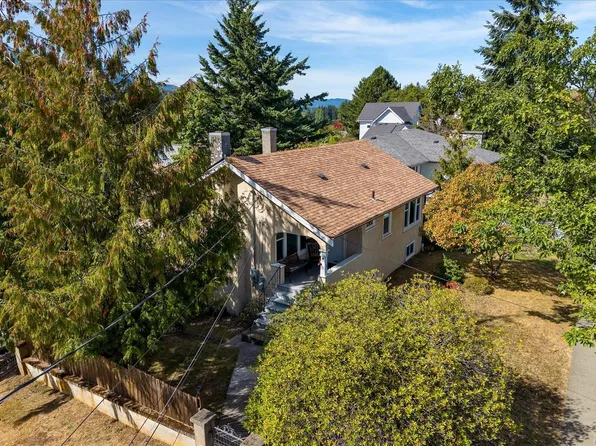 397 Machleary St, Nanaimo, BC V9R 2G8