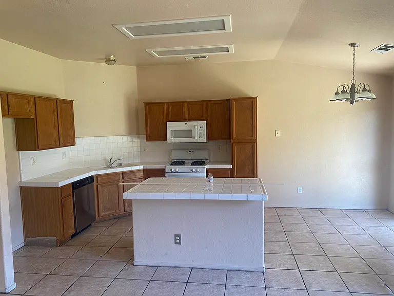 2602 E Skyview Ave — Photo 15