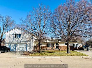 715 Joehnck Rd, Grand Island, NE 68801