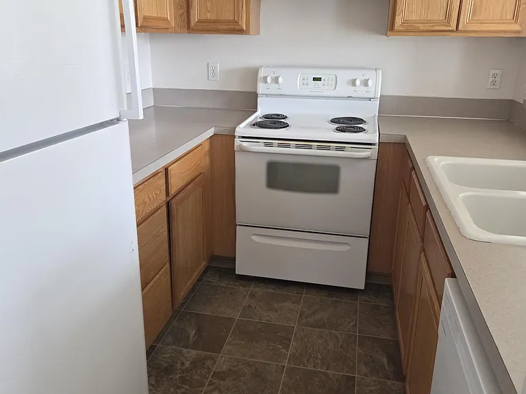 4785 Future Dr NE — Photo 2