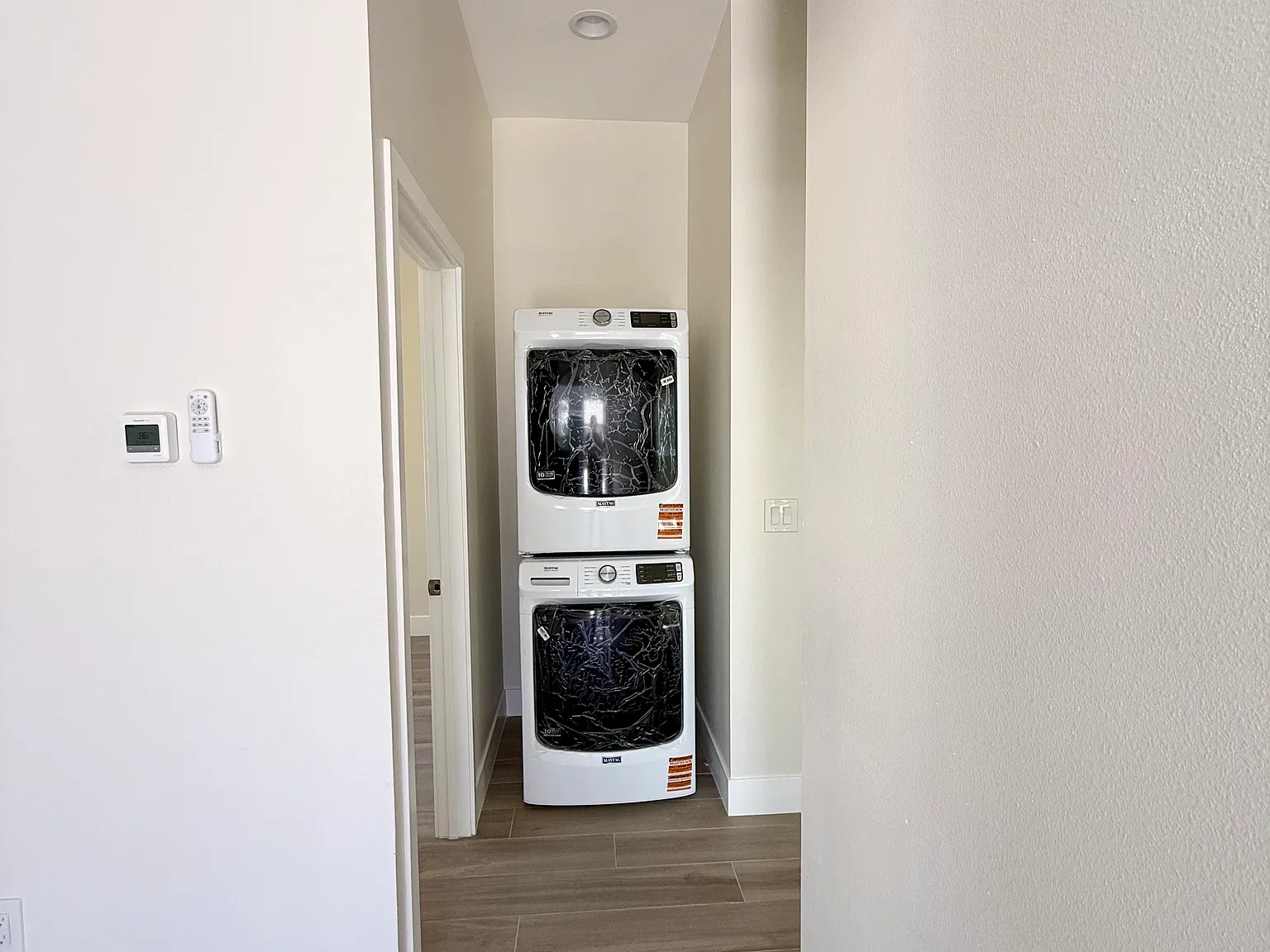 2 bed, 640 sqft, $2,950 — Photo 3