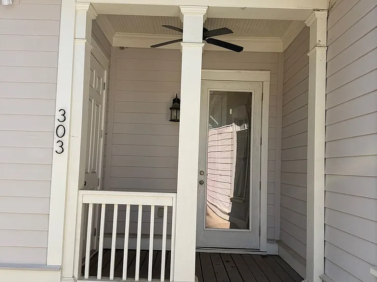303 Newport Hill Ln — Photo 4