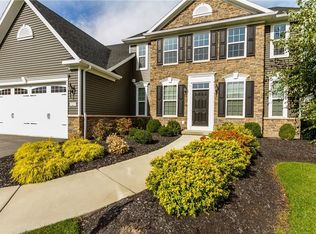 529 Hills Pond Rd, Webster, NY 14580