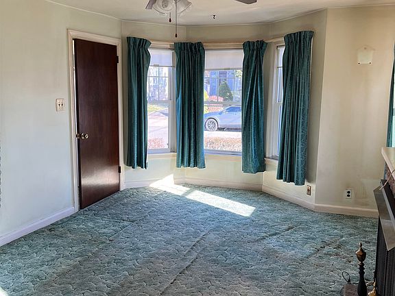 2nd image of 54 Lakewood Ter