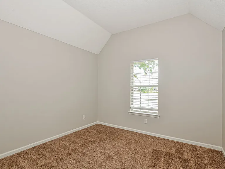 4313 Genevieve Dr — Photo 15