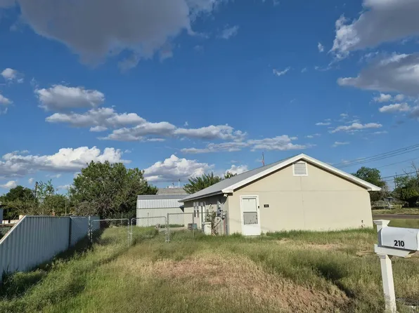 210 S Berkeley St, Alpine, TX 79830