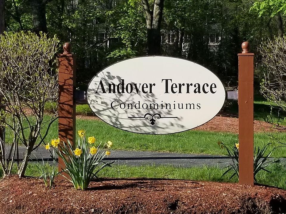 1st image of 7 Longwood Dr APT 5