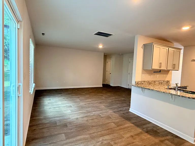 4529 Sandstone Dr — Photo 5