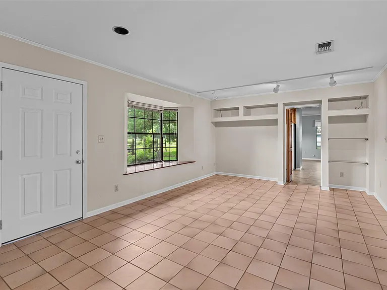 4848 Wickwillow Ln — Photo 4