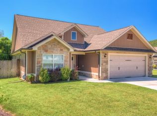 3310 Willow Lake Cir, Chattanooga, TN 37419