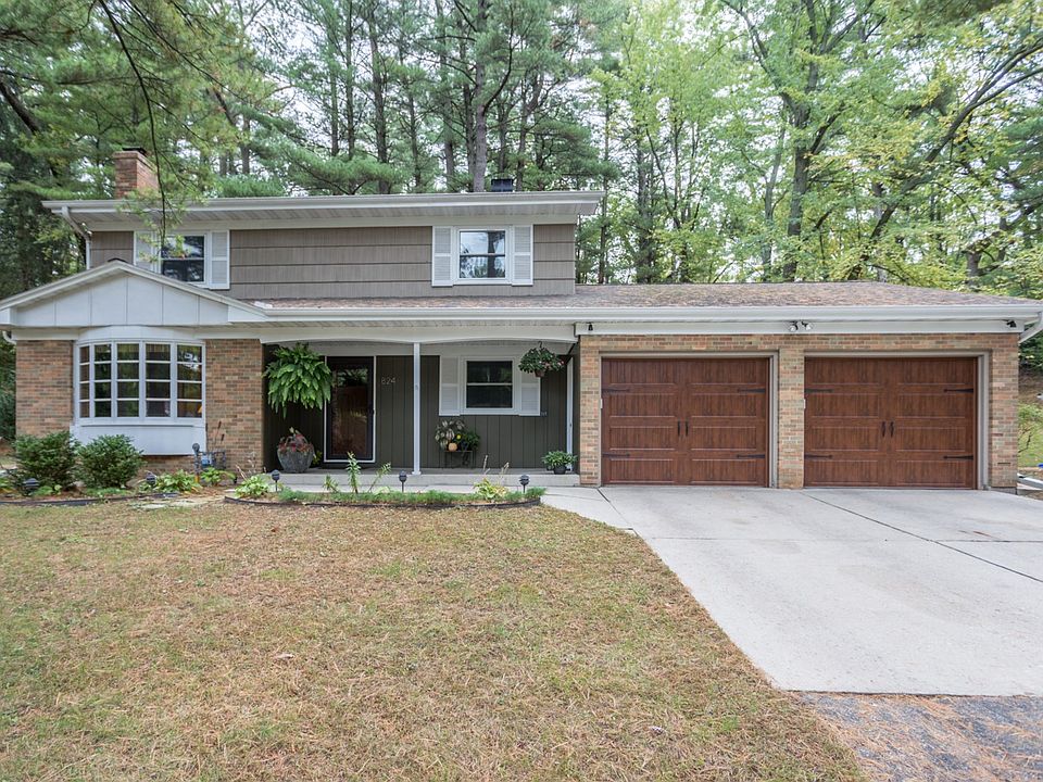 1st image of 824 Laverne Dr