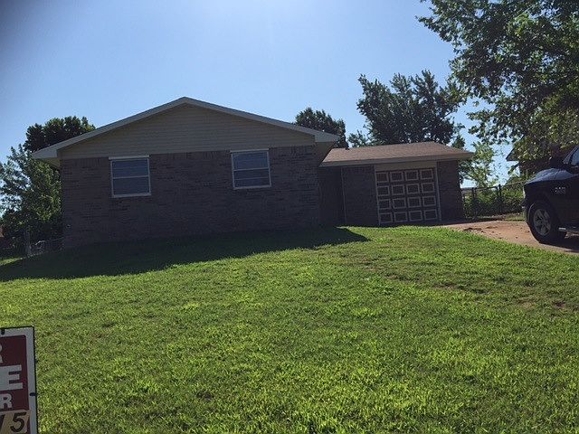 1st image of 410 Jarman Dr