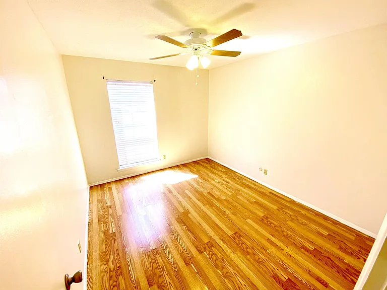 1509 Montana Ave — Photo 19