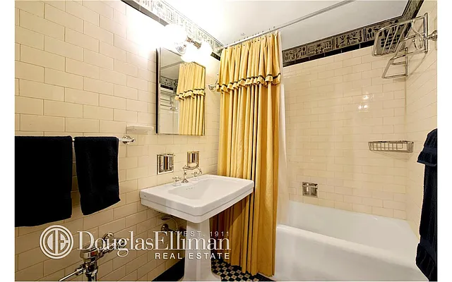 Sold by Douglas Elliman | media 6
