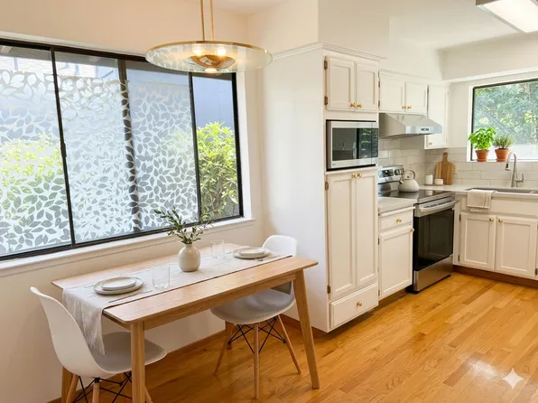 14654 Big Basin Way APT C, Saratoga, CA 95070
