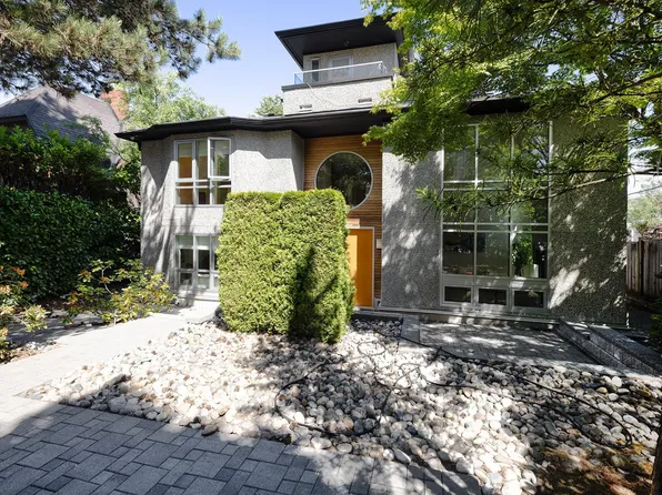 4888 Trafalgar St, Vancouver, BC V6L 2M9