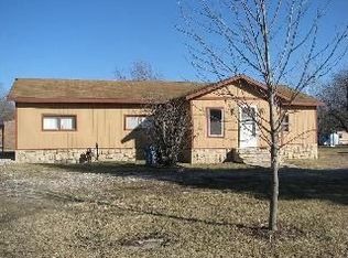 1507 N Lyne St, Raymore, MO 64083