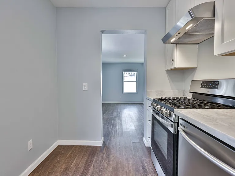 5036 Raymond Pl — Photo 27