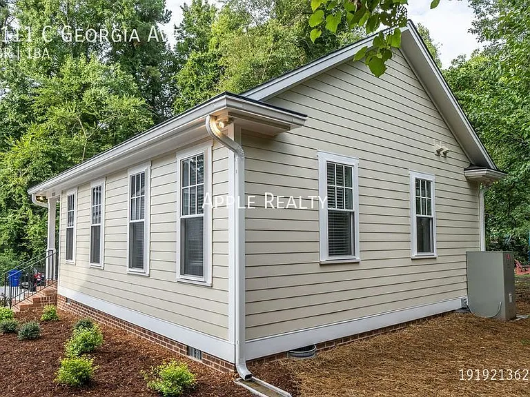 1111C Georgia Ave — Photo 19