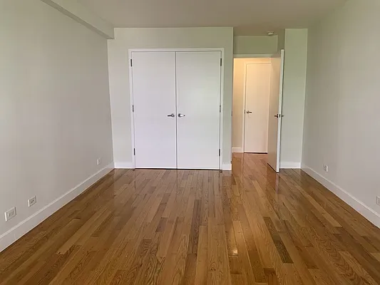 Rented by Stonehenge NYC LLC | media 7