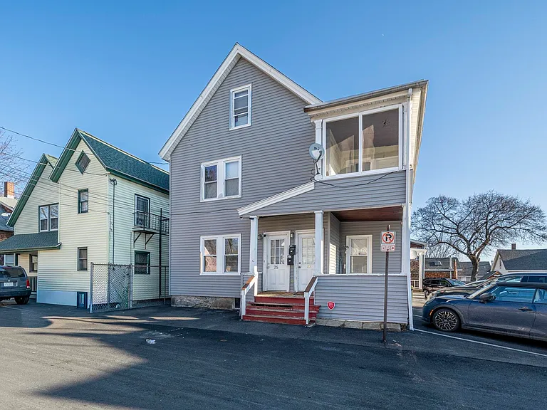 25 Salem St — Photo 2