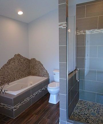 4th image of 2020 N 73rd Ct
