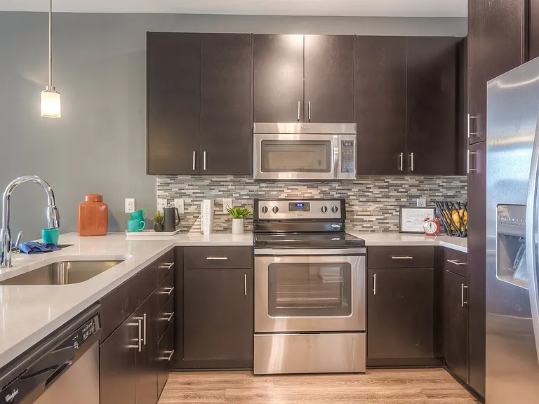 EdgeWater at City Center — Photo 68