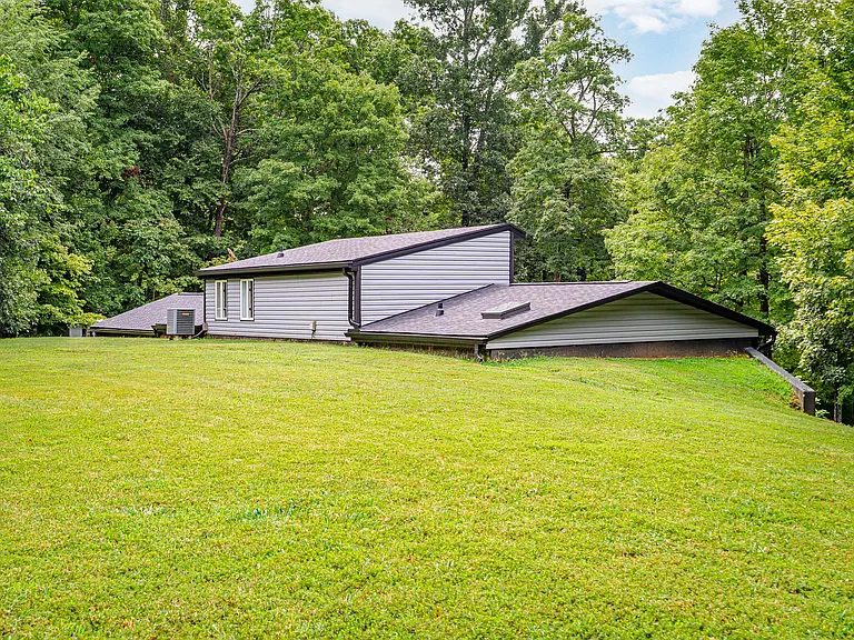 4602 Lake Forest Dr — Photo 28
