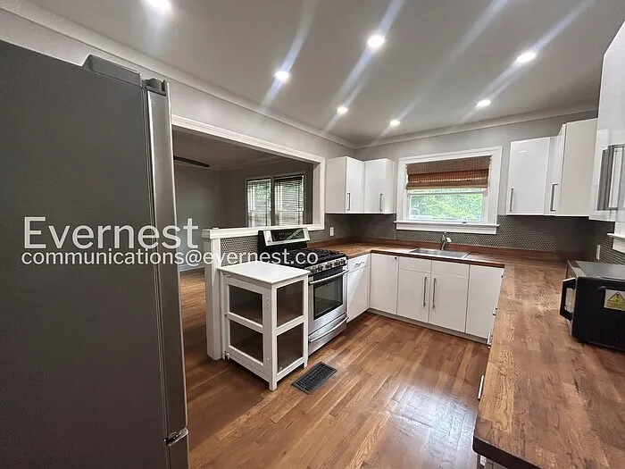 1735 Willis Mill Rd SW — Photo 3